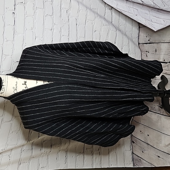 Saks Fifth Avenue Black/Grey Cape - Picture 1 of 3